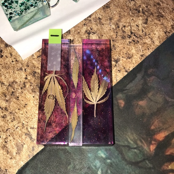 Epoxy Resin Businesses Card Holder - Picture 2 of 3